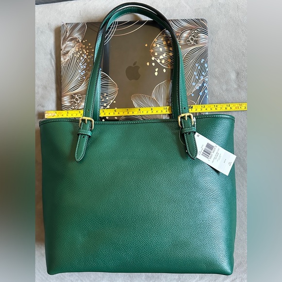 ❌SOLD❌NWT- COACH Taylor Pebbled Leather Gold Tone Tote Bag - Dark Pine/Green - Picture 2 of 5